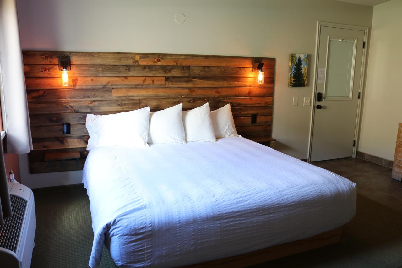 Hidden Canyon Retreat Hotel Baker