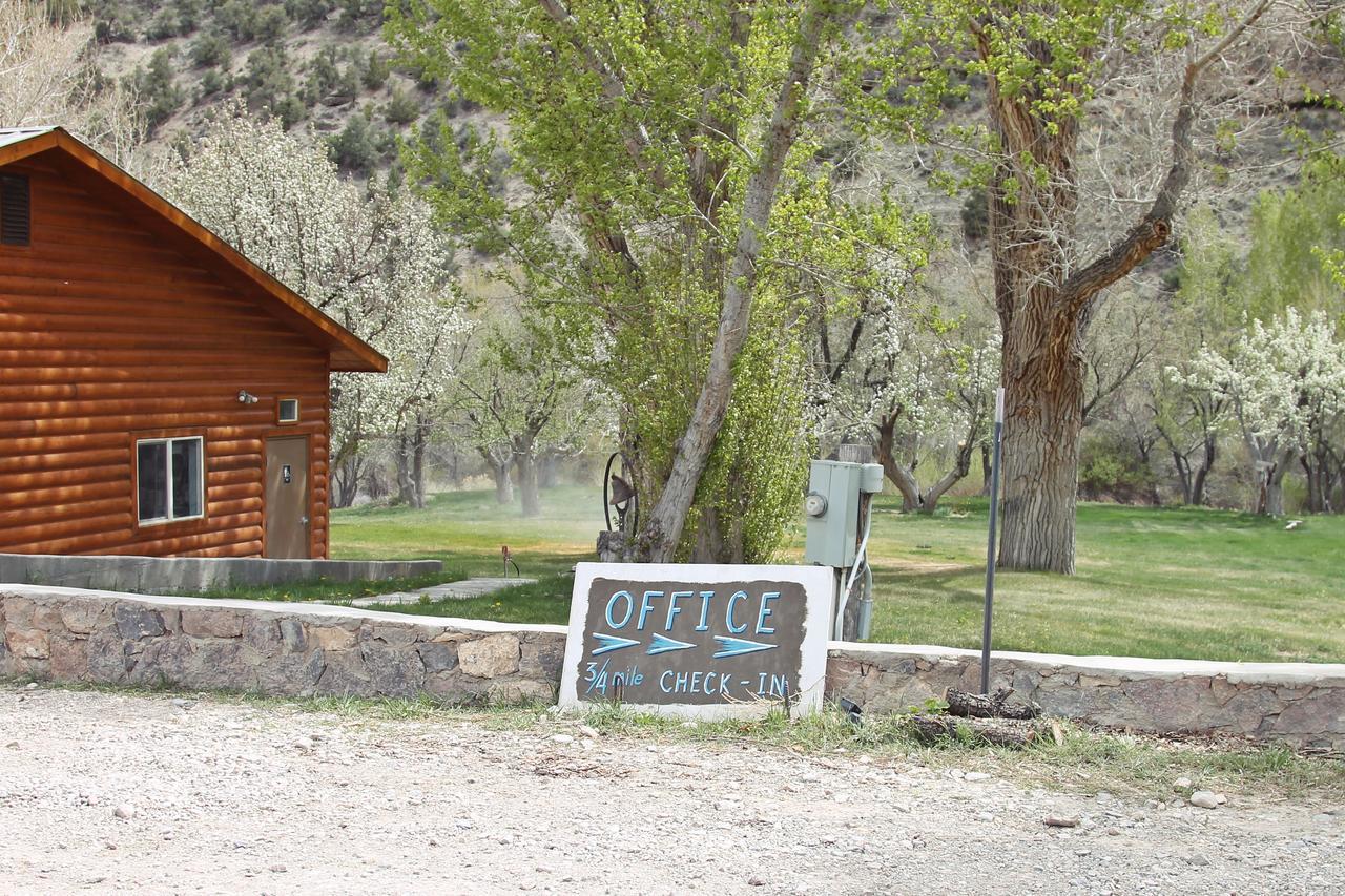Hidden Canyon Retreat Hotel 2*